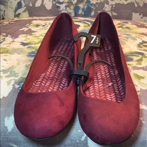 Brand new, never worn burgundy flats